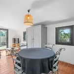 Provençal, 900 M Sanary-sur-Mer