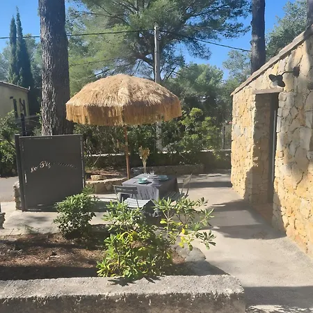 Provençal, 900 M Sanary-sur-Mer